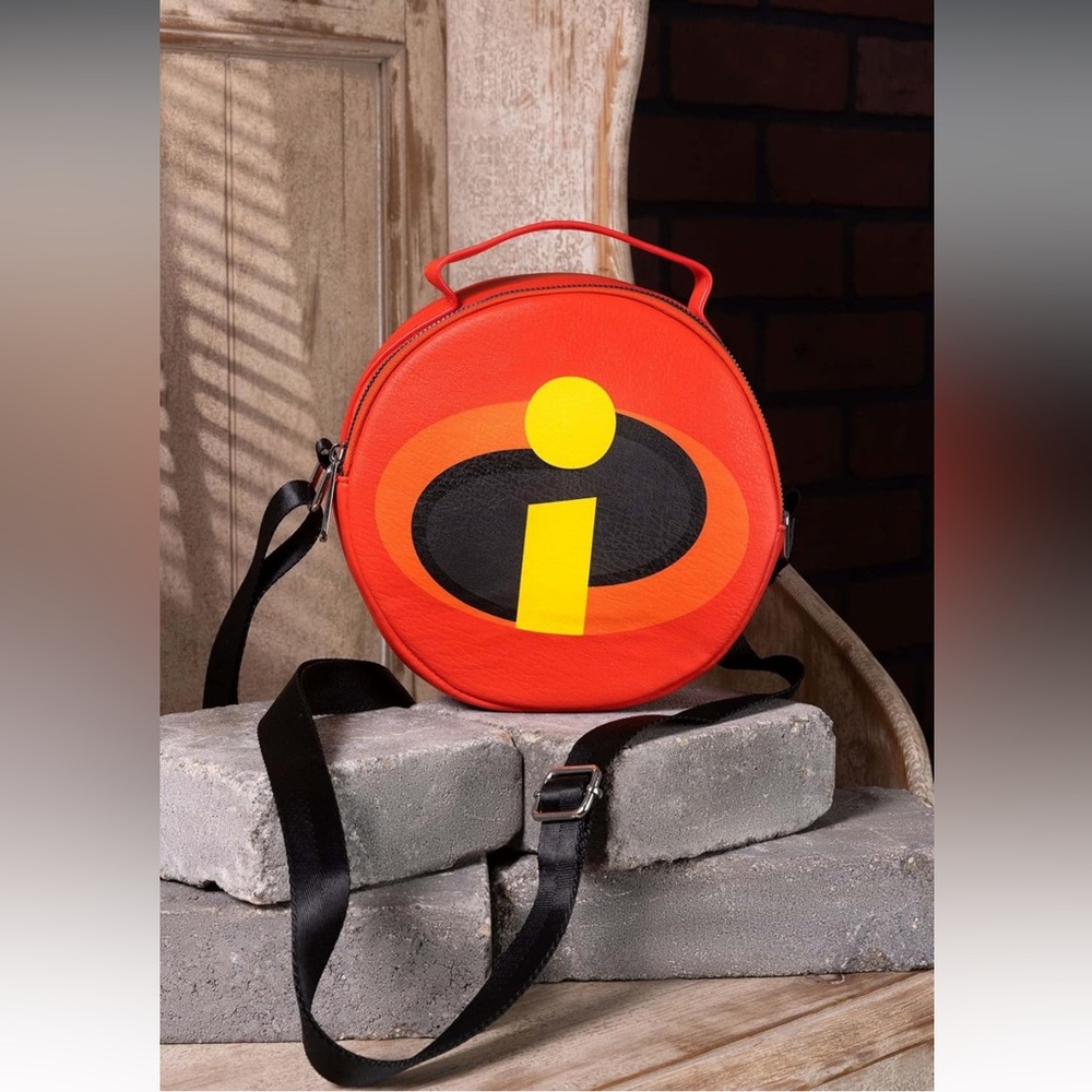 Disney Pixar Incredibles Round Crossbody NWT